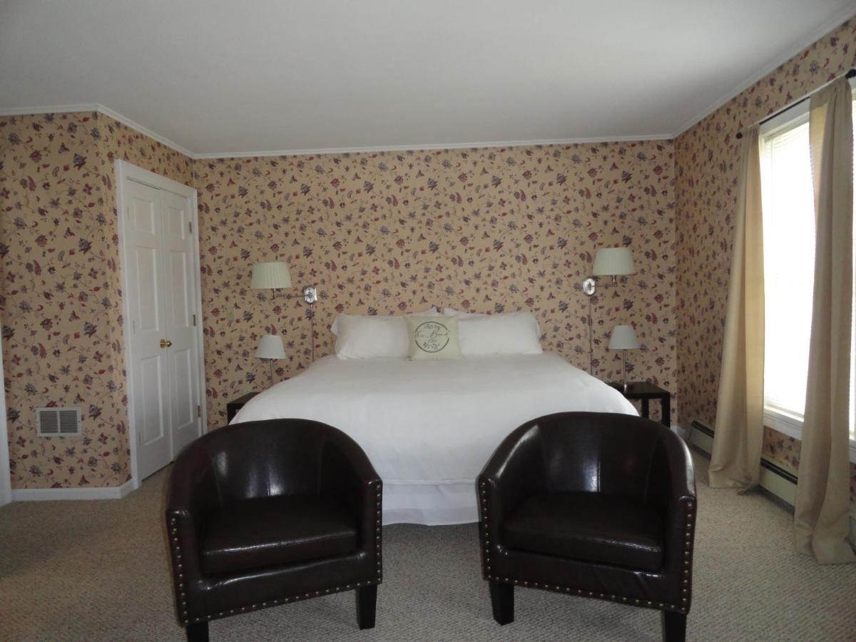 The Bond 1786 Inn (Adults Only) Warrensburg Habitación foto